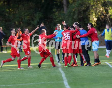 Fussball. Kaerntner Liga. Atus Ferlach gegen SAK. Torjubel Abian Jose Serrano Davila (Ferlach). Ferlach, 29.10.2016.
Foto: Kuess
---
pressefotos, pressefotografie, kuess, qs, qspictures, sport, bild, bilder, bilddatenbank