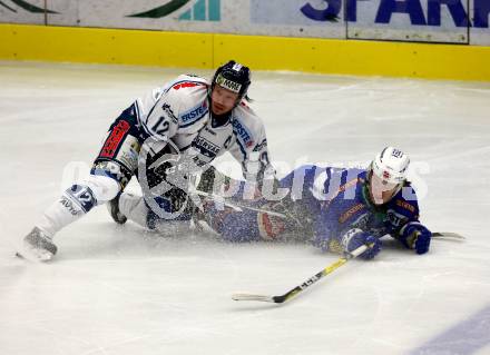 EBEL. Eishockey Bundesliga. VSV gegen	Fehervar AV 19. Christof Kromp,  (VSV), Adam Courchaine (Alba Volan). Villach, am 30.10.2016.
Foto: Kuess

---
pressefotos, pressefotografie, kuess, qs, qspictures, sport, bild, bilder, bilddatenbank