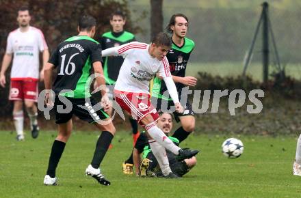 Fussball Unterliga Ost. St. Michael/Bleiburg gegen Kraig. Philipp Gerhard Pachoinig (St. Michael), Sebastian Hertelt, Leonard Ibrahimi, Moritz Johannes Kirbach (Kraig). St. Michael ob Bleiburg, am 6.11.2016.
Foto: Kuess
---
pressefotos, pressefotografie, kuess, qs, qspictures, sport, bild, bilder, bilddatenbank