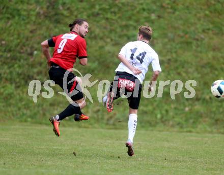 Fussball. Kaerntner Liga. Maria Saal gegen Spittal. Hannes Christian Pickl (Maria Saal), Daniel Arneitz (Spittal). Maria Saal, 5.11.2016.
Foto: Kuess
---
pressefotos, pressefotografie, kuess, qs, qspictures, sport, bild, bilder, bilddatenbank