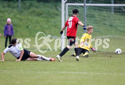 Fussball. Kaerntner Liga. Maria Saal gegen Spittal. Torjubel Emre Yalcin, (Maria Saal). Maria Saal, 5.11.2016.
Foto: Kuess
---
pressefotos, pressefotografie, kuess, qs, qspictures, sport, bild, bilder, bilddatenbank