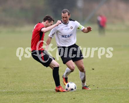 Fussball. Kaerntner Liga. Maria Saal gegen Spittal. Sebastian Kaiser (Maria Saal), Daniel Trupp (Spittal). Maria Saal, 5.11.2016.
Foto: Kuess
---
pressefotos, pressefotografie, kuess, qs, qspictures, sport, bild, bilder, bilddatenbank