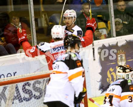 EBEL. Eishockey Bundesliga. KAC gegen 	Moser Medical Graz99ers. Torjubel Manuel Geier, Mark Hurtubise (KAC). Klagenfurt, am 11.11.2016.
Foto: Kuess

---
pressefotos, pressefotografie, kuess, qs, qspictures, sport, bild, bilder, bilddatenbank