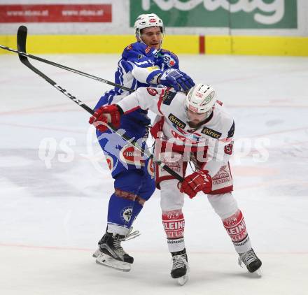 EBEL. Eishockey Bundesliga. VSV gegen	KAC. Jeremie Ouellet Blaine, (VSV), Christoph Duller  (KAC). Villach, am 13.11.2016.
Foto: Kuess

---
pressefotos, pressefotografie, kuess, qs, qspictures, sport, bild, bilder, bilddatenbank