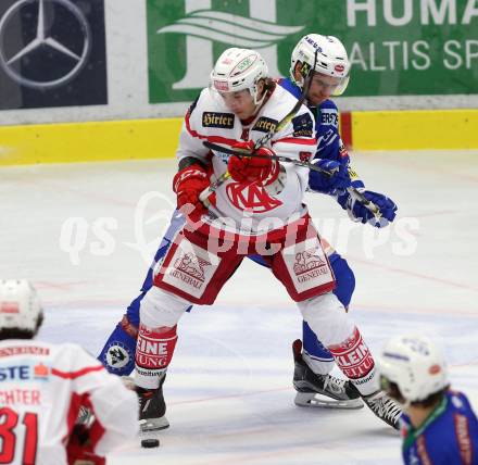 EBEL. Eishockey Bundesliga. VSV gegen	KAC. Jeremie Ouellet Blain, (VSV),  Patrick Harand (KAC). Villach, am 13.11.2016.
Foto: Kuess

---
pressefotos, pressefotografie, kuess, qs, qspictures, sport, bild, bilder, bilddatenbank