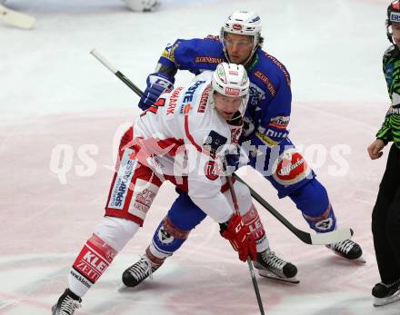 EBEL. Eishockey Bundesliga. VSV gegen	KAC. Corey Locke, (VSV),  Jamie Lundmark (KAC). Villach, am 13.11.2016.
Foto: Kuess

---
pressefotos, pressefotografie, kuess, qs, qspictures, sport, bild, bilder, bilddatenbank