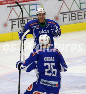 EBEL. Eishockey Bundesliga. VSV gegen	HC Orli Znojmo. Torjubel Kevin Wehrs, Jan Urbas (VSV). Villach, am 25.11.2016.
Foto: Kuess

---
pressefotos, pressefotografie, kuess, qs, qspictures, sport, bild, bilder, bilddatenbank