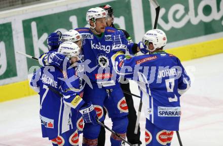 EBEL. Eishockey Bundesliga. VSV gegen	HC Orli Znojmo. Torjubel Corey Locke, Samuel Labrecque, Jan Urbas, Dustin Johner (VSV). Villach, am 25.11.2016.
Foto: Kuess

---
pressefotos, pressefotografie, kuess, qs, qspictures, sport, bild, bilder, bilddatenbank