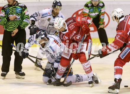 EBEL. Eishockey Bundesliga. KAC gegen 	Fehervar AV 19. Mark Hurturbise, (KAC), Andrew Sarauer  (Alba Volan). Klagenfurt, am 27.11.2016.
Foto: Kuess

---
pressefotos, pressefotografie, kuess, qs, qspictures, sport, bild, bilder, bilddatenbank