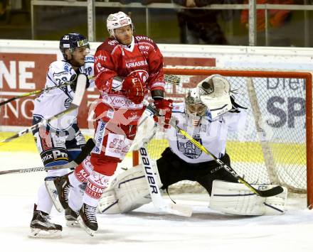 EBEL. Eishockey Bundesliga. KAC gegen 	Fehervar AV 19. Stefan Geier,  (KAC), Daniel Szabo, Zoltan Hetenyi (Alba Volan). Klagenfurt, am 27.11.2016.
Foto: Kuess

---
pressefotos, pressefotografie, kuess, qs, qspictures, sport, bild, bilder, bilddatenbank