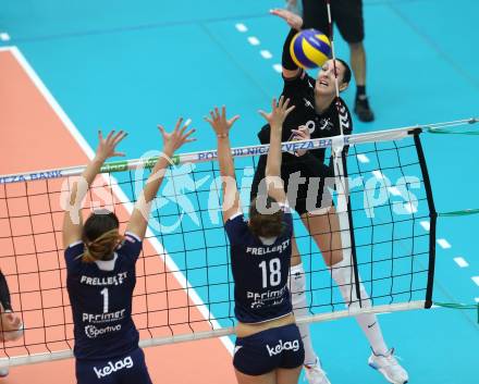 Volleyball Frauen Bundesliga. ATSC Wildcats gegen SG VB NOE Sokol/Post.Tatjana Rajic, Julia Fruehbauer, (Wildcats), Simona Janeckova  (SG Sokol/Post). Bleiburg, am 1.12.2016.
Foto: Kuess

---
pressefotos, pressefotografie, kuess, qs, qspictures, sport, bild, bilder, bilddatenbank