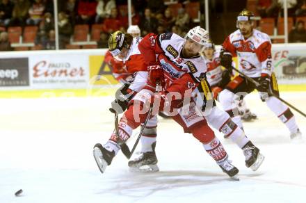 EBEL. Eishockey Bundesliga. KAC gegen 	HC Orli Znojmo. Mitja Robar, (KAC),  Libor Sulak (Znojmo). Klagenfurt, am 2.12.2016.
Foto: Kuess

---
pressefotos, pressefotografie, kuess, qs, qspictures, sport, bild, bilder, bilddatenbank