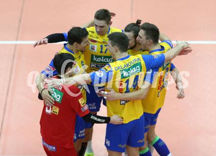 Volleyball Bundesliga. SK Posojilnica Aich/Dob gegen Hypo Tirol. Jubel (Aich/Dob). Bleiburg, 1.12.2016.
Foto: Kuess 
---
pressefotos, pressefotografie, kuess, qs, qspictures, sport, bild, bilder, bilddatenbank