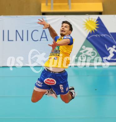 Volleyball Bundesliga. SK Posojilnica Aich/Dob gegen Hypo Tirol. Anton Lukas Menner (Aich/Dob). Bleiburg, 1.12.2016.
Foto: Kuess 
---
pressefotos, pressefotografie, kuess, qs, qspictures, sport, bild, bilder, bilddatenbank