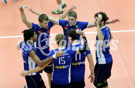 Volleyball Bundesliga. SK Posojilnica Aich/Dob gegen Hypo Tirol.  Jubel (Hypo Tirol). Bleiburg, 1.12.2016.
Foto: Kuess 
---
pressefotos, pressefotografie, kuess, qs, qspictures, sport, bild, bilder, bilddatenbank