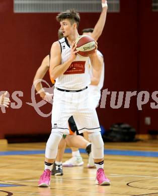 Basketball 2. Bundesliga. GD 9. Runde. Woerthersee Piraten gegen Basket Flames. Christof Gspandl (Woerthersee Piraten). Klagenfurt, am 3.12.2016.
Foto: Kuess
---
pressefotos, pressefotografie, kuess, qs, qspictures, sport, bild, bilder, bilddatenbank