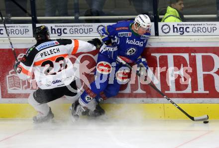 EBEL. Eishockey Bundesliga. VSV gegen	Moser Medical Graz99ers. Jan Urbas,  (VSV), Matthew Pelech (Graz). Villach, am 4.12.2016.
Foto: Kuess

---
pressefotos, pressefotografie, kuess, qs, qspictures, sport, bild, bilder, bilddatenbank