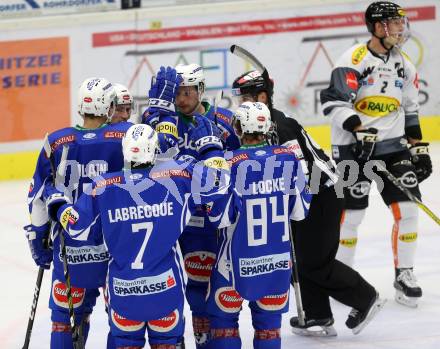 EBEL. Eishockey Bundesliga. VSV gegen	Dornbirner Eishockey Club. Torjubel Dustin Johner, Jeremie Ouellet Blain, Jan Urbas, Samuel Labrecque, Corey Locke (VSV). Villach, am 9.12.2016.
Foto: Kuess

---
pressefotos, pressefotografie, kuess, qs, qspictures, sport, bild, bilder, bilddatenbank