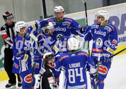 EBEL. Eishockey Bundesliga. VSV gegen	Dornbirner Eishockey Club. Torjubel Samuel Labrecque, Dustin Johner, Jan Urbas, Jeremie Ouellet Blaine, Corey Locke (VSV). Villach, am 9.12.2016.
Foto: Kuess

---
pressefotos, pressefotografie, kuess, qs, qspictures, sport, bild, bilder, bilddatenbank