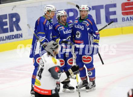 EBEL. Eishockey Bundesliga. VSV gegen	Dornbirner Eishockey Club. Torjubel Samuel Labrecque, Jan Urbas, Dustin Johner (VSV). Villach, am 9.12.2016.
Foto: Kuess

---
pressefotos, pressefotografie, kuess, qs, qspictures, sport, bild, bilder, bilddatenbank