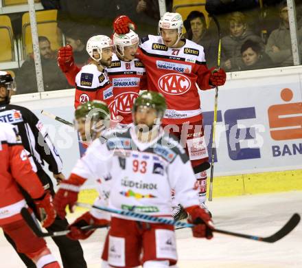 EBEL. Eishockey Bundesliga. KAC gegen 	HCB Suedtirol Alperia. Torjubel Marco Richter, Thomas Hundertpfund, Steven Strong (KAC). Klagenfurt, am 16.12.2016.
Foto: Kuess

---
pressefotos, pressefotografie, kuess, qs, qspictures, sport, bild, bilder, bilddatenbank