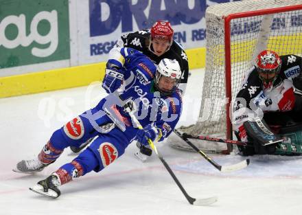 EBEL. Eishockey Bundesliga. VSV gegen	HC TWK Innsbruck, Die Haie. Patrick Platzer,  (VSV), Dominique Saringer, Andy Chiodo (Innsbruck). Villach, am 16.12.2016.
Foto: Kuess

---
pressefotos, pressefotografie, kuess, qs, qspictures, sport, bild, bilder, bilddatenbank