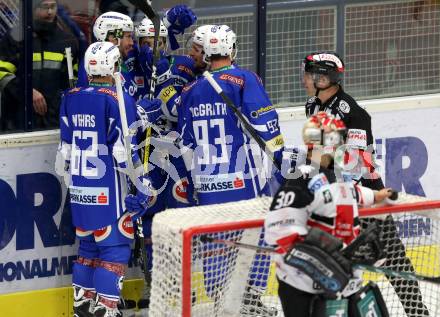 EBEL. Eishockey Bundesliga. VSV gegen	HC TWK Innsbruck, Die Haie. Torjubel Benjamin Petrik, Florian Muehlstein, Nico Brunner, Evan McGrath, Kevin Wehrs (VSV). Villach, am 16.12.2016.
Foto: Kuess

---
pressefotos, pressefotografie, kuess, qs, qspictures, sport, bild, bilder, bilddatenbank