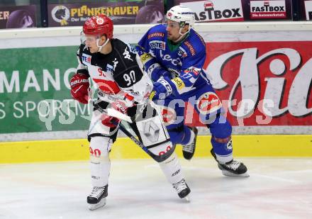 EBEL. Eishockey Bundesliga. VSV gegen	HC TWK Innsbruck, Die Haie. Florian Muehlstein, (VSV), Mario Lamoureux  (Innsbruck). Villach, am 16.12.2016.
Foto: Kuess

---
pressefotos, pressefotografie, kuess, qs, qspictures, sport, bild, bilder, bilddatenbank