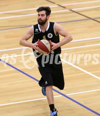 Basketball 2. Bundesliga. GD11. Runde. Raiders Villach gegen Woerthersee Piraten. Edgar Allesch (Woerthersee Piraten). Villach, am 17.12.2016.
Foto: Kuess
---
pressefotos, pressefotografie, kuess, qs, qspictures, sport, bild, bilder, bilddatenbank