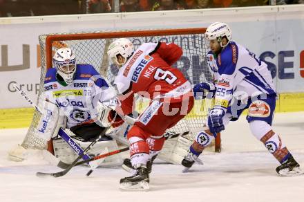 EBEL. Eishockey Bundesliga. KAC gegen 	VSV. Matthew Neal, (KAC), Lukas Herzog, David Kreuter  (VSV). Klagenfurt, am 18.12.2016.
Foto: Kuess

---
pressefotos, pressefotografie, kuess, qs, qspictures, sport, bild, bilder, bilddatenbank