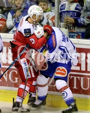 EBEL. Eishockey Bundesliga. KAC gegen 	VSV. Mark Hurtubise,  (KAC), Florian Muehlstein (VSV). Klagenfurt, am 18.12.2016.
Foto: Kuess

---
pressefotos, pressefotografie, kuess, qs, qspictures, sport, bild, bilder, bilddatenbank