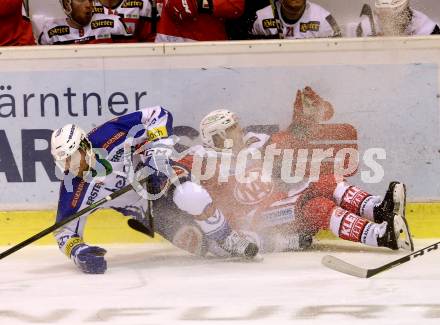 EBEL. Eishockey Bundesliga. KAC gegen 	VSV. Mitja Robar,  (KAC), Markus Schlacher (VSV). Klagenfurt, am 18.12.2016.
Foto: Kuess

---
pressefotos, pressefotografie, kuess, qs, qspictures, sport, bild, bilder, bilddatenbank