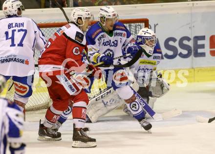 EBEL. Eishockey Bundesliga. KAC gegen 	VSV. Patrick Harand, (KAC), Daniel Nageler, Lukas Herzog (VSV). Klagenfurt, am 18.12.2016.
Foto: Kuess

---
pressefotos, pressefotografie, kuess, qs, qspictures, sport, bild, bilder, bilddatenbank