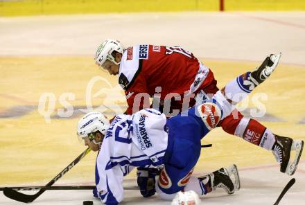 EBEL. Eishockey Bundesliga. KAC gegen 	VSV. Thomas Koch, (KAC), Kevin Wehrs (VSV). Klagenfurt, am 18.12.2016.
Foto: Kuess

---
pressefotos, pressefotografie, kuess, qs, qspictures, sport, bild, bilder, bilddatenbank