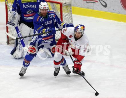 EBEL. Eishockey Bundesliga. VSV gegen	EC Red Bull Salzburg	. Markus Schlacher,  (VSV), Raphael Herburger (Salzburg). Villach, am 20.12.2016.
Foto: Kuess

---
pressefotos, pressefotografie, kuess, qs, qspictures, sport, bild, bilder, bilddatenbank