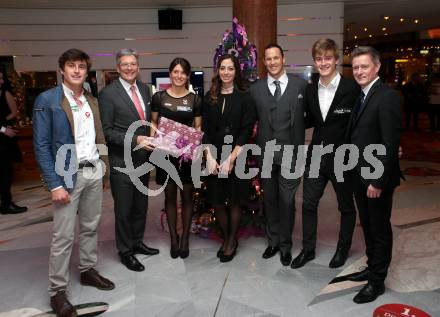 Sportgala. Nacht des Sports. Ehrung Sportler des Jahres. Mario Leitner, Peter Kaiser, Lisa Leitner, Gerhard Schmid mit Freundin, Felix Oschmautz, Arno Arthofer. Velden, 21.12.2016.
Foto: Kuess 
---
pressefotos, pressefotografie, kuess, qs, qspictures, sport, bild, bilder, bilddatenbank