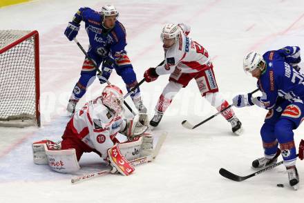 EBEL. Eishockey Bundesliga. VSV gegen	KAC. Corey Locke, Jan Urbas (VSV), Tomas Duba, Mitja Robar  (KAC). Villach, am 28.12.2016.
Foto: Kuess

---
pressefotos, pressefotografie, kuess, qs, qspictures, sport, bild, bilder, bilddatenbank