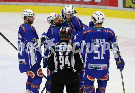 EBEL. Eishockey Bundesliga. VSV gegen	HDD Olimpija Ljubljana. Torjubel Olivier Latendresse, Samuel Labrecque, Miha Verlic, Markus Schlacher, Eric Hunter (VSV). Villach, am 30.12.2016.
Foto: Kuess

---
pressefotos, pressefotografie, kuess, qs, qspictures, sport, bild, bilder, bilddatenbank