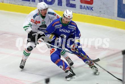 EBEL. Eishockey Bundesliga. VSV gegen	HDD Olimpija Ljubljana. Miha Verlic,  (VSV), Sebastjan Hadzic (Laibach). Villach, am 30.12.2016.
Foto: Kuess

---
pressefotos, pressefotografie, kuess, qs, qspictures, sport, bild, bilder, bilddatenbank