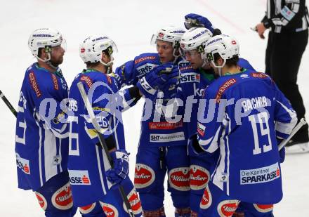 EBEL. Eishockey Bundesliga. VSV gegen	HDD Olimpija Ljubljana. Torjubel Corey Locke, Jan Urbas, Markus Schlacher, Evan McGrath, Stefan Bacher (VSV). Villach, am 30.12.2016.
Foto: Kuess

---
pressefotos, pressefotografie, kuess, qs, qspictures, sport, bild, bilder, bilddatenbank