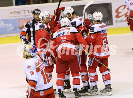 EBEL. Eishockey Bundesliga. KAC gegen 	EC Red Bull Salzburg. Torjubel Jamie Lundmark, David Joseph Fischer, Matthew Neal, Kevin Kapstad (KAC). Klagenfurt, am 3.1.2017.
Foto: Kuess

---
pressefotos, pressefotografie, kuess, qs, qspictures, sport, bild, bilder, bilddatenbank