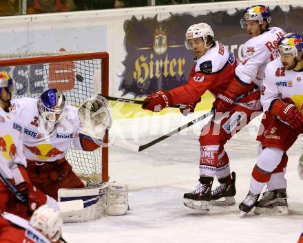 EBEL. Eishockey Bundesliga. KAC gegen 	EC Red Bull Salzburg. Manuel Ganahl,  (KAC), Luka Gracnar (Salzburg). Klagenfurt, am 3.1.2017.
Foto: Kuess

---
pressefotos, pressefotografie, kuess, qs, qspictures, sport, bild, bilder, bilddatenbank