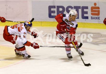 EBEL. Eishockey Bundesliga. KAC gegen 	EC Red Bull Salzburg. Thomas Hundertpfund, (KAC), Manuel Latusa  (Salzburg). Klagenfurt, am 3.1.2017.
Foto: Kuess

---
pressefotos, pressefotografie, kuess, qs, qspictures, sport, bild, bilder, bilddatenbank