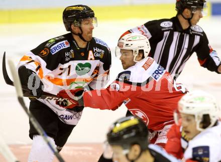 EBEL. Eishockey Bundesliga. KAC gegen 	Moser Medical Graz99ers. Matthew Neal,  (KAC), Kurtis McLean (Graz). Klagenfurt, am 6.1.2017.
Foto: Kuess

---
pressefotos, pressefotografie, kuess, qs, qspictures, sport, bild, bilder, bilddatenbank