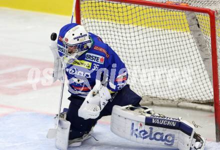 EBEL. Eishockey Bundesliga. VSV gegen	UPC Vienna Capitals. Olivier Roy (VSV). Villach, am 6.1.2017.
Foto: Kuess

---
pressefotos, pressefotografie, kuess, qs, qspictures, sport, bild, bilder, bilddatenbank