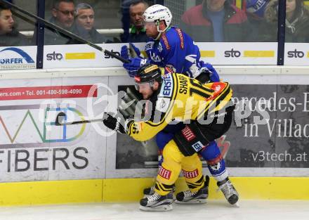 EBEL. Eishockey Bundesliga. VSV gegen	UPC Vienna Capitals. Markus Schlacher,  (VSV), Macgregor Sharp (Vienna Capitals). Villach, am 6.1.2017.
Foto: Kuess

---
pressefotos, pressefotografie, kuess, qs, qspictures, sport, bild, bilder, bilddatenbank