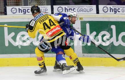 EBEL. Eishockey Bundesliga. VSV gegen	UPC Vienna Capitals. Olivier Latendresse, (VSV), Jamie Fraser (Vienna Capitals). Villach, am 6.1.2017.
Foto: Kuess

---
pressefotos, pressefotografie, kuess, qs, qspictures, sport, bild, bilder, bilddatenbank