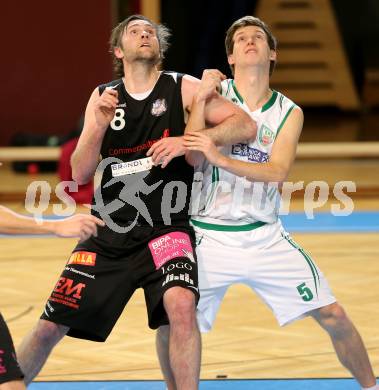 Basketball 2. Bundesliga. GD 12. Runde. KOS Celovec gegen Mattersburg Rocks. Andi Smrtnik, (KOS Celovec), Wolfgang Traeger  (Mattersburg). Klagenfurt, am 8.1.2017.
Foto: Kuess
---
pressefotos, pressefotografie, kuess, qs, qspictures, sport, bild, bilder, bilddatenbank