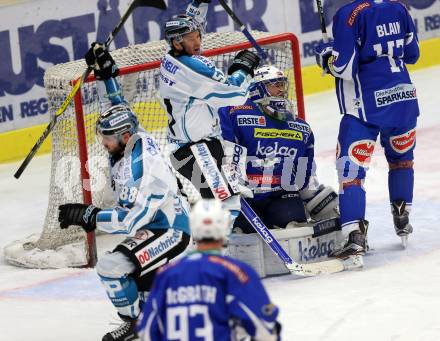 EBEL. Eishockey Bundesliga. VSV gegen	EHC Liwest Black Wings Linz.  Torjubel Dan DaSilva, Rob Hisey (Linz). Villach, am 11.1.2017.
Foto: Kuess

---
pressefotos, pressefotografie, kuess, qs, qspictures, sport, bild, bilder, bilddatenbank