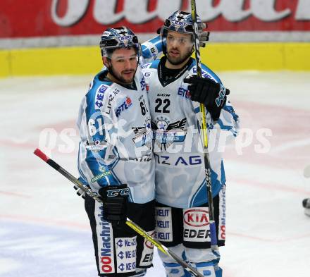 EBEL. Eishockey Bundesliga. VSV gegen	EHC Liwest Black Wings Linz.  Torjubel Patrick Spannring, Rick Schofield (Linz). Villach, am 11.1.2017.
Foto: Kuess

---
pressefotos, pressefotografie, kuess, qs, qspictures, sport, bild, bilder, bilddatenbank